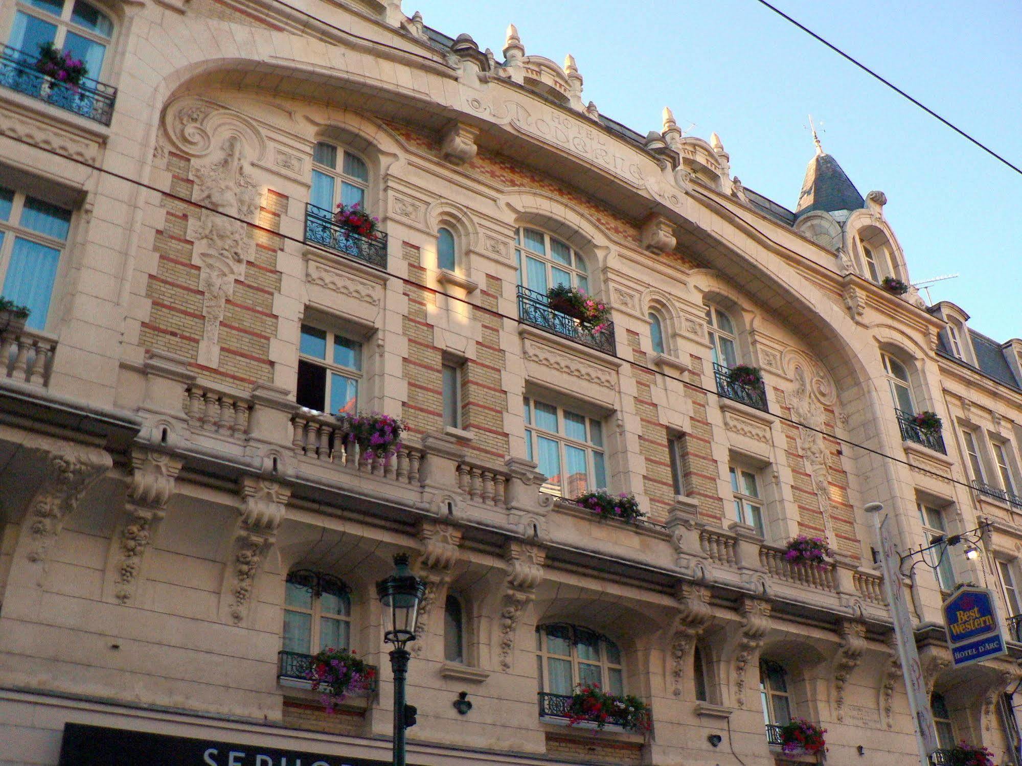 Best Western Hotel D'Arc Орлеан Екстериор снимка