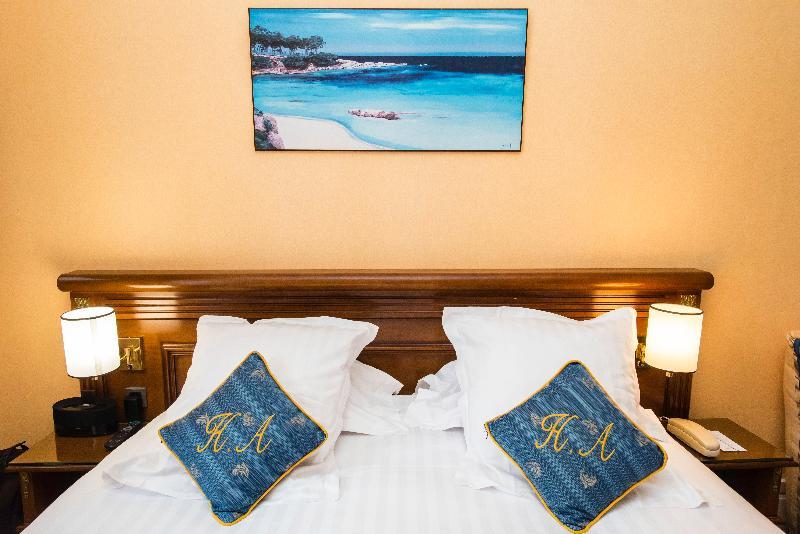 Best Western Hotel D'Arc Орлеан Екстериор снимка