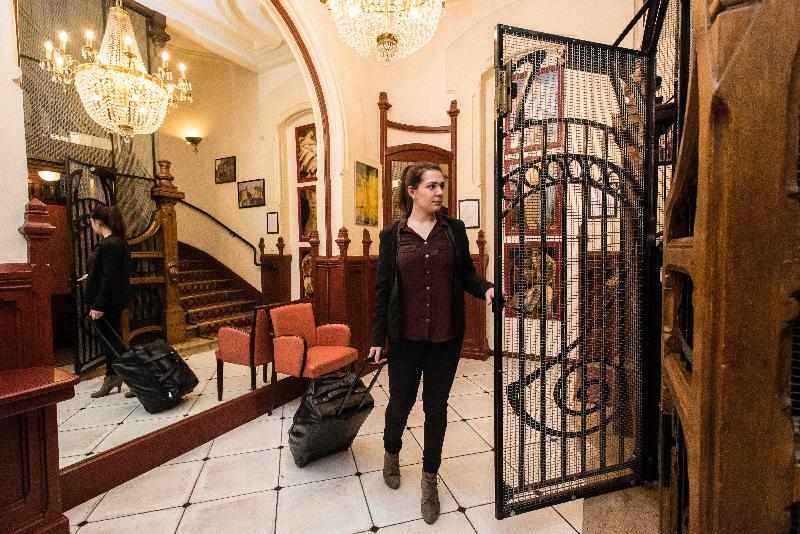 Best Western Hotel D'Arc Орлеан Екстериор снимка
